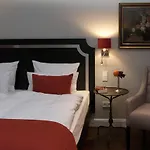 Im Hof 3* Munich